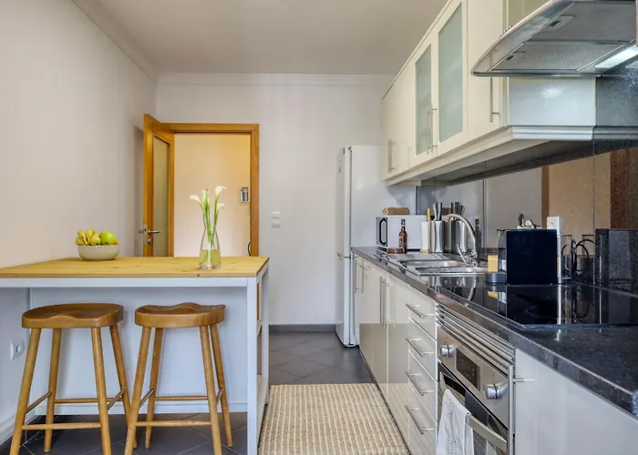 Graca's Place, A In Madeira Apartment *