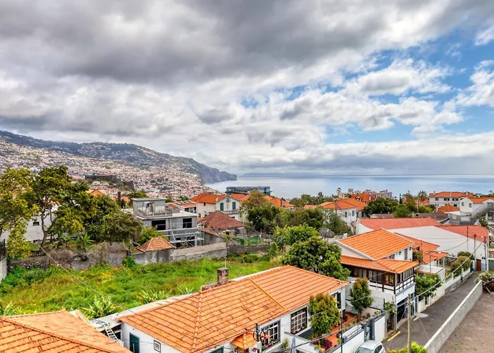 Apartment Graca's Place, A In Madeira *